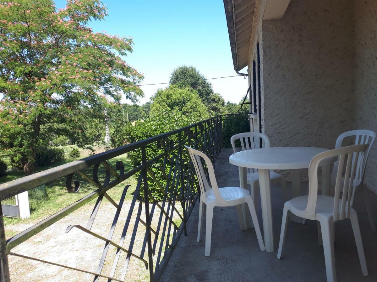 Location De Vacances A Gourdon En Bouriane Exteriér fotografie